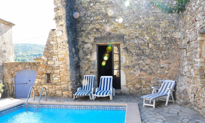 Verfeuil Other | Spacious stone farmhouse with private pool