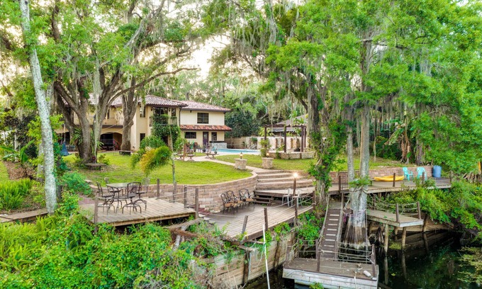 Temple Terrace House | Spacious Tampa Vacation Rental w/Pool & Dock