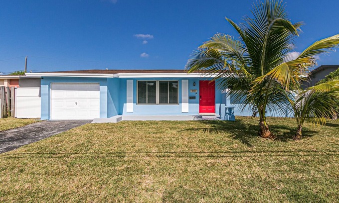 Sunrise House | Spacious Three Bedroom Home w/Game Room