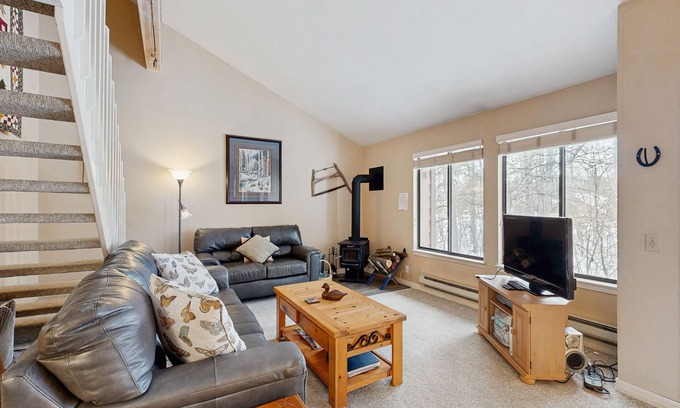 McCall Condo | Spacious Top-Floor Condo with Resort Amenities - Pool, Hot Tub, & On-Site Gym