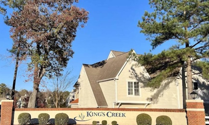 Lackey House | Spacious unit Townhome. 2 beds, 2 baths #2