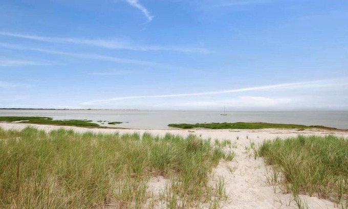 Barnstable House | Spacious & Updated House with Private Beach