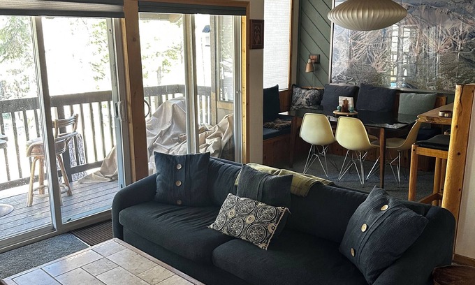 Majestic Pines Condo | Spacious Updated Mammoth Lakes Condo 2BR/2BA + Garage - Near Skiing and Village