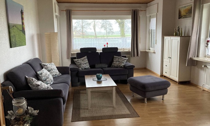 Großheide House | Spacious vacation home for up to 8 people very close to the North Sea coast
