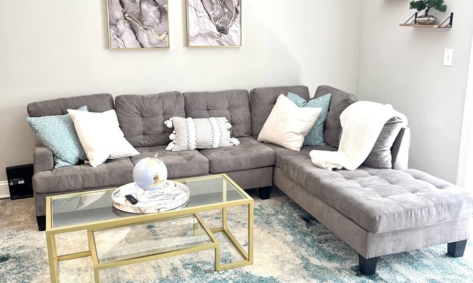 SoNo Apartment | Spacious & Vibrant | Heart of Midtown | FREE park
