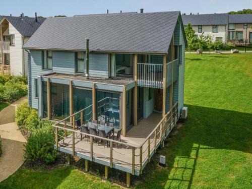 Froidchapelle Villa | Spacious Villa Near Castle