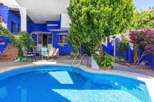Benaocaz Villa | Spacious Villa in Benaocaz with Mountain and Pool Views