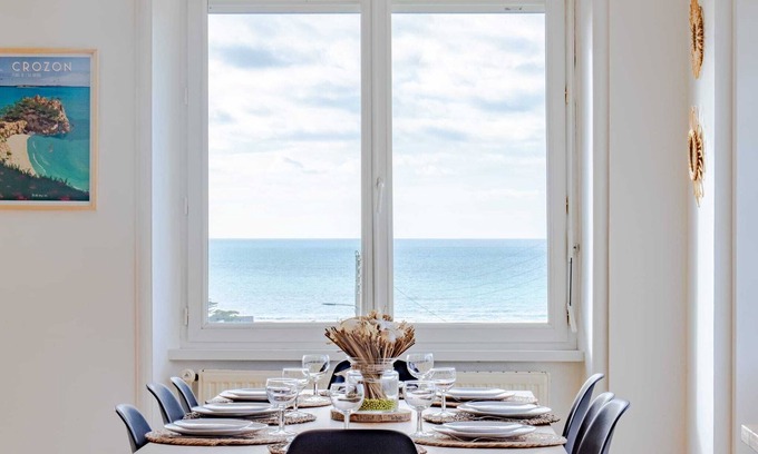Saint-Nic House | Spacious villa with sea view, 200 m from the beach.