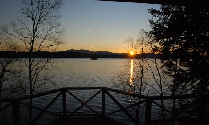 Laconia House | Spacious Waterfront 4 Season Home on Beautiful Lake Winnisquam