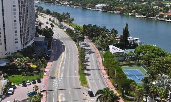 Mid Beach Condo | Spacious Waterfront One bedroom with 1.5 bathrooms