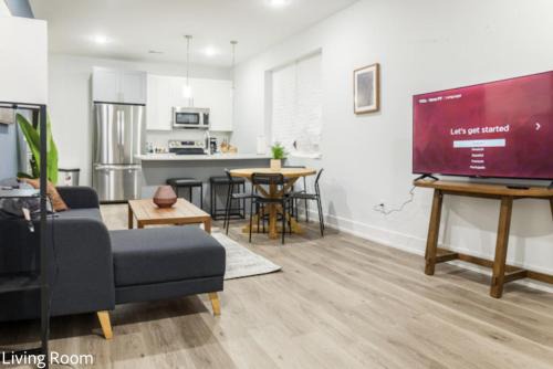 North Philadelphia East Apartment | Spacy 4br4brpatiocribwdpingpongsleeps12