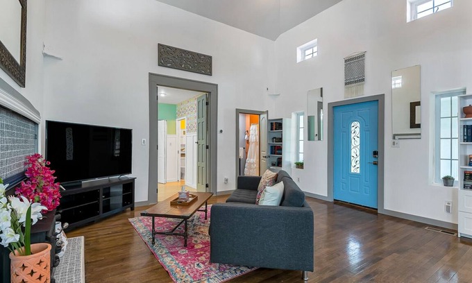 Norfolk House | Spanish Style Casita 2BR/2BA Dogs Welcome