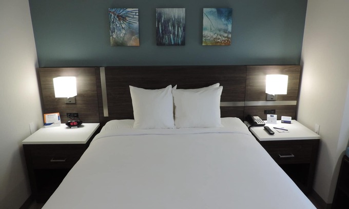 Clarion Hotel | Spark by Hilton Clarion