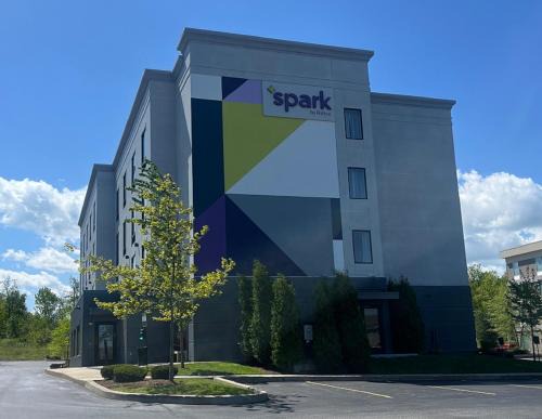 Erie Hotel | Spark by Hilton Erie