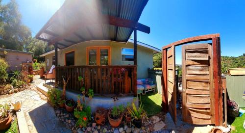 Fernwood House | Sparkling Gem Set Between Mountain and Ocean