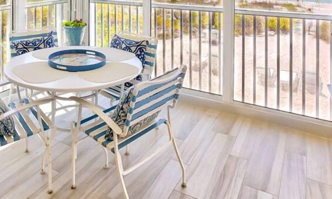 Sanibel Condo | Sparkling Views from this two bedroom, two bathroom Gulf Front condo.