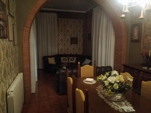 Apecchio House | Spazioso appartamento indipendente