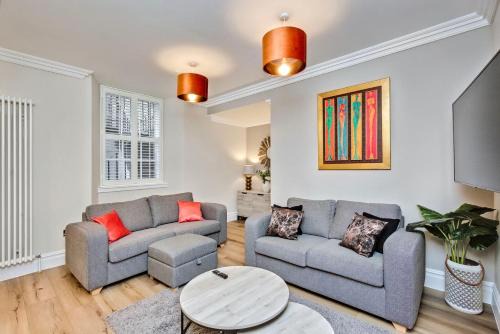 West End Apartment | Spectacular 2 bed, 2 bath in Edinburgh City Centre