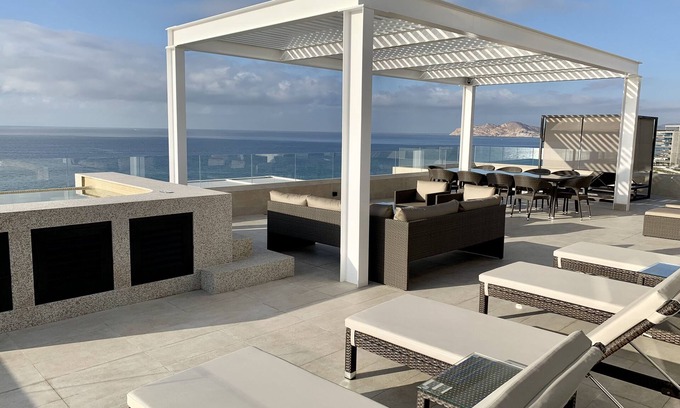 San Jose del Cabo Condo | Spectacular 3 Bedroom OceanFront PH Condo with terrace and panoramic ocean views
