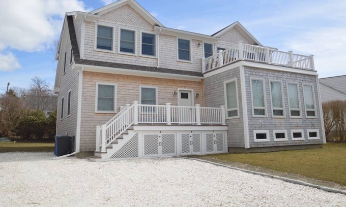 Easton's Point House | Spectacular 4 bed 2 bath home between the beaches- perfect family retreat!