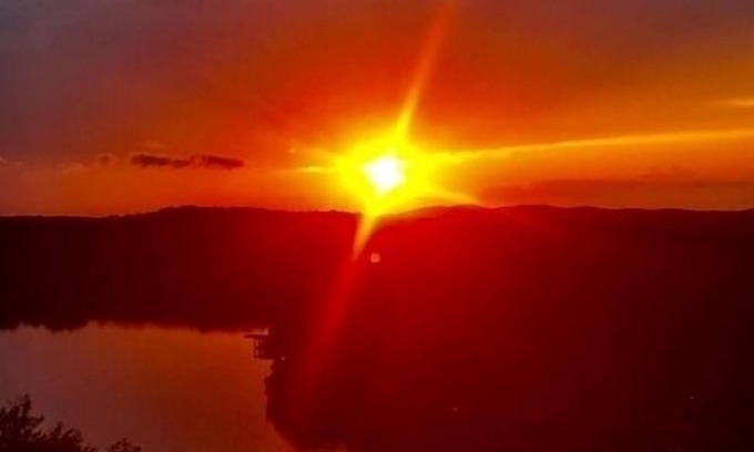 Jones Mills Condo | Spectacular Lake Views from Balcony Great Location Price just Dropped