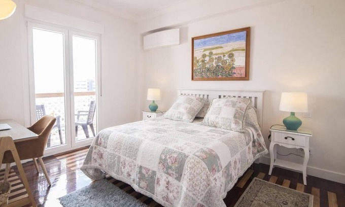 Cuatro Caminos Apartment | SPECTACULAR. Luxury Comfort. Sunny Golden Mile business. BERNABÉU