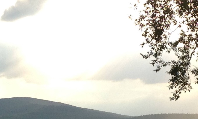 Lyndeborough House | Spectacular Mountain Views, Near Hiking, Art & Culture, Golf, Skiing, Restautant