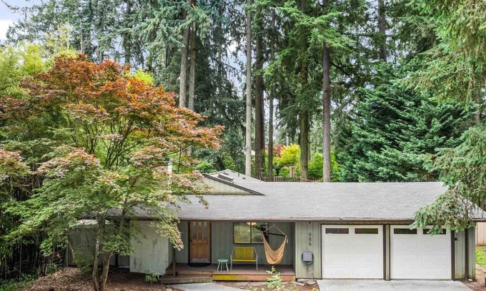 Oak Grove House | Spectacular Pet Friendly Forested Retreat, Game Room w/Ping Pong, Gorgeous Patio Under the Trees