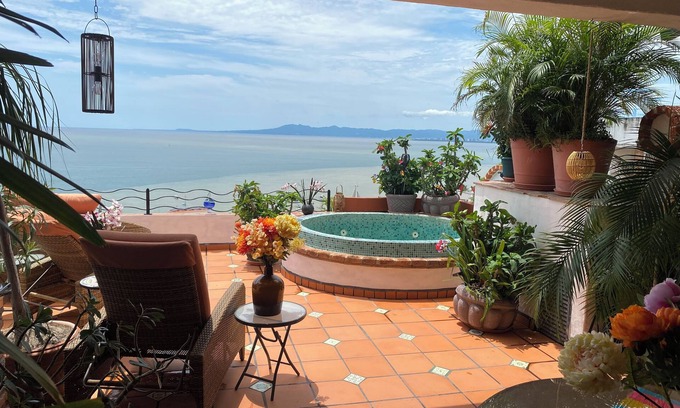 Amapas Condo | Spectacular Spacious Spanish Colonial 2BR 2BA Terrace Oceanview private Jacuzzi