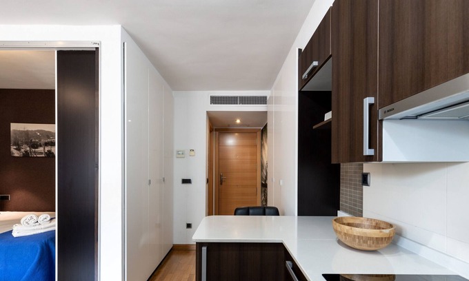 Guindalera Apartment | Spectacular study in Ventas!