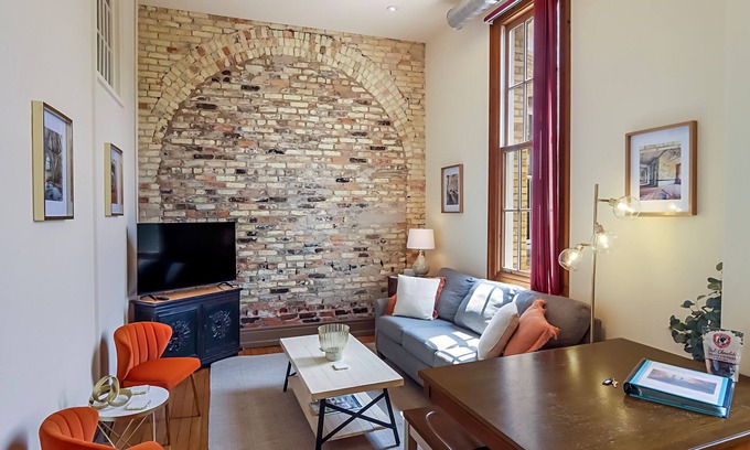 Traverse City House | Spectacular TC Charmer!