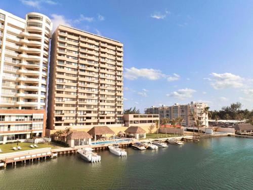 Boca del Rio Apartment | Spectacular View Balcony 3 Pool's Gym and near the Beach