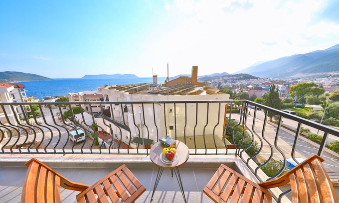 Kas Apartment | Spectacular view of Meis, Natur-el Meis1