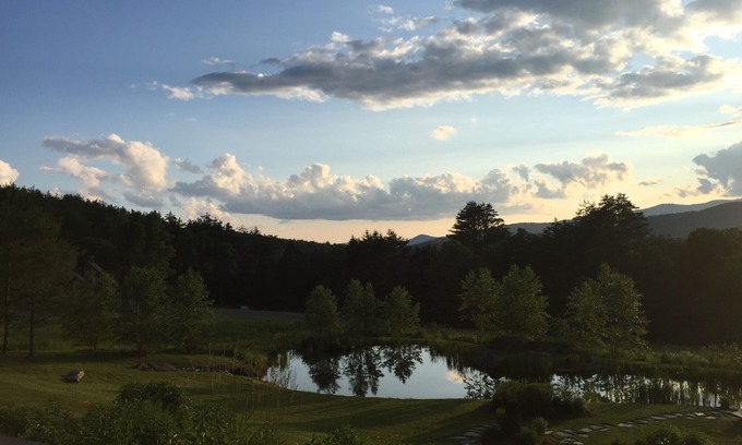 Woodstock House | Spectacular Views At This Luxury Country Estate, Walking Distance To Town