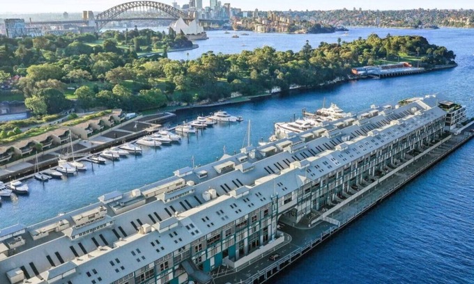 Woolloomooloo Apartment | Spectacular Waterfront with Cosmopolitan Lifestyle