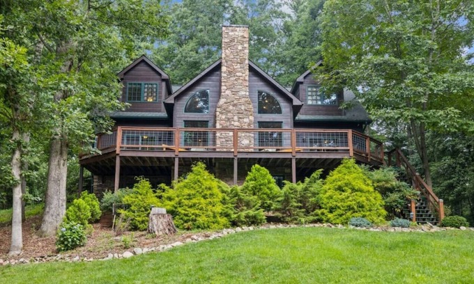 Avery Creek House | Spectacular Wooded Retreat, Close to Asheville!