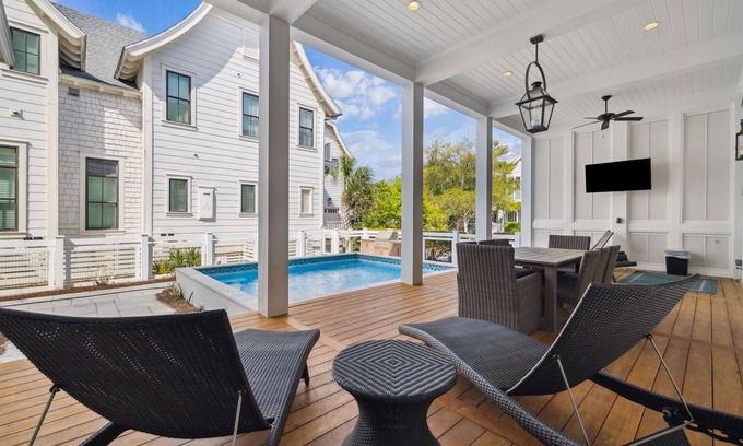 WaterSound Beach House | Spend Summer with Us! Private Pool! Carriage House! Two Golf Carts!