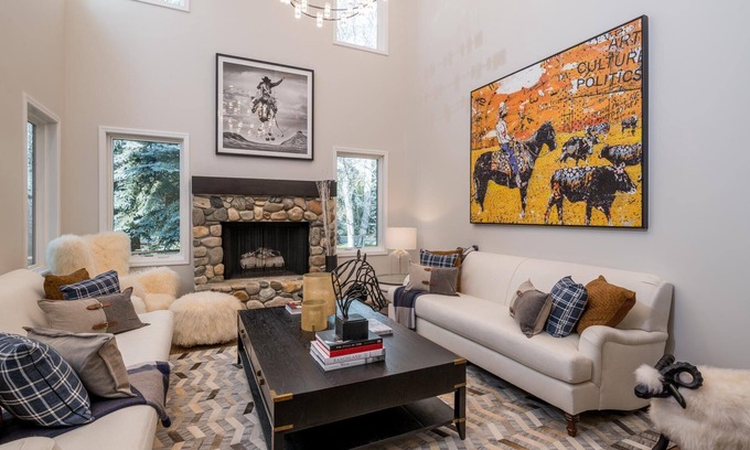 Twin Creeks House | Spend the Holidays with us in Sun Valley! Newly Furnished 4 Bedroom Home with Hot Tub