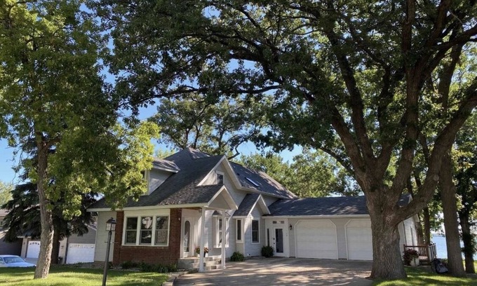 Spicer Cottage | Spice of Life Cottage on Green Lake - Great Family Rental.