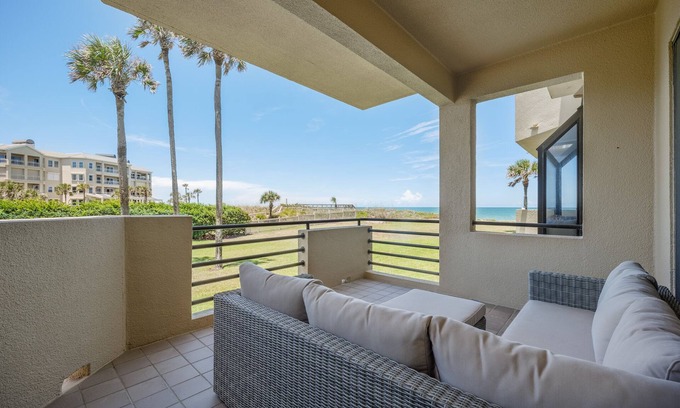 Sawgrass Condo | Spinnakers Reach 833 | Fireplace, Balcony, Oceanfront Pool + Beach Access