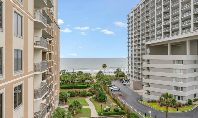 Arcadian Shores Apartment | Splendid 3 bedroom, 3 bath condo - 408 Royale Palms condo