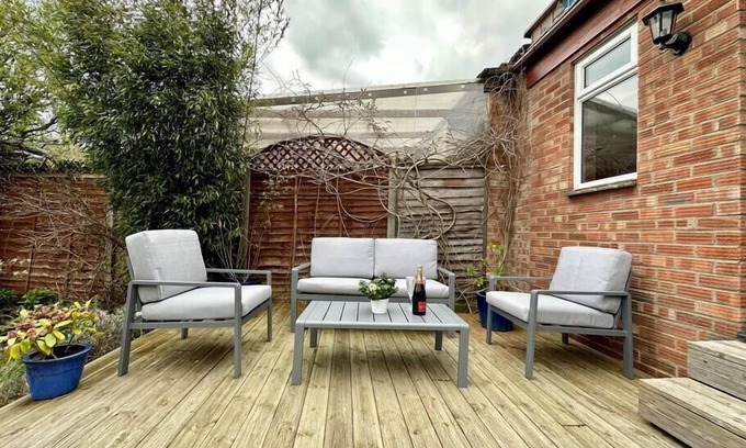 Kidlington House | Splendid 3 Double Bedroomed House near Oxford