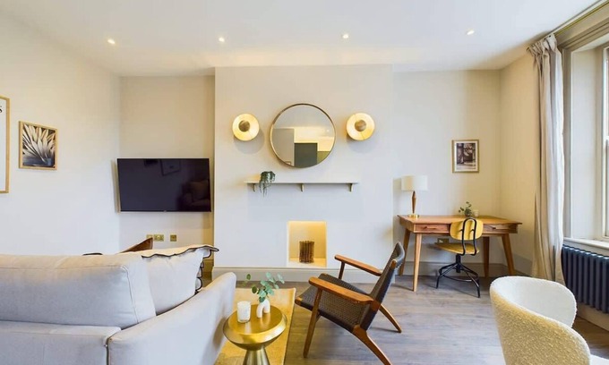 Abbey Road Apartment | Splendid and Relaxing Apartment on Abbey Road