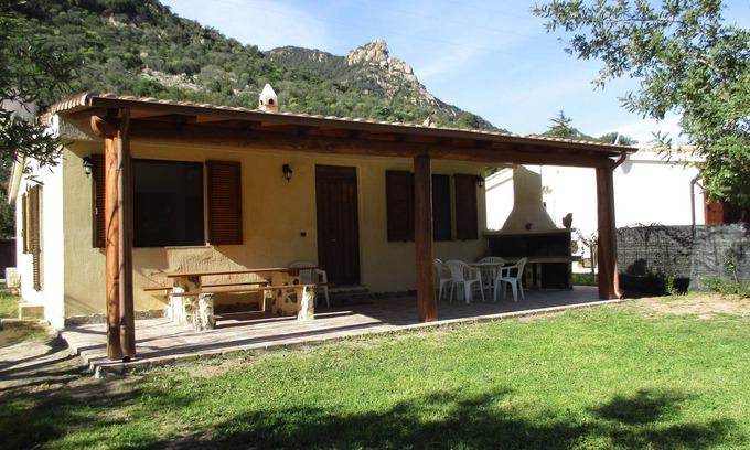 Perdepera Villa | Splendid single house distant 300 meters from the sea with veranda and barbecue