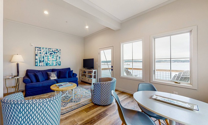 Coupeville Apartment | Splendid waterfront downtown condo with Penn Cove views, balcony, W/D, streaming