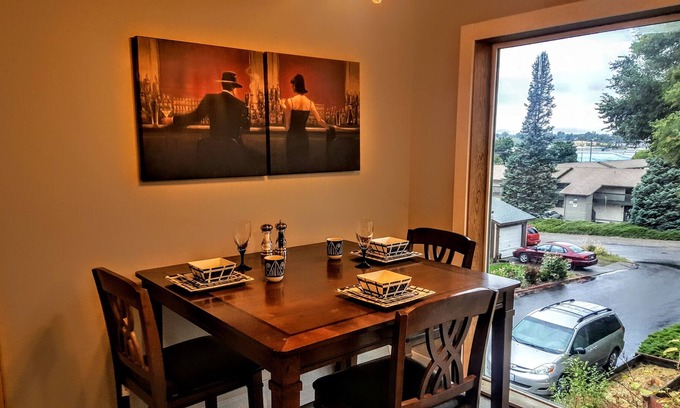 Spokane Valley House | Spokane Valley 2bed Vaca Townhome w garage