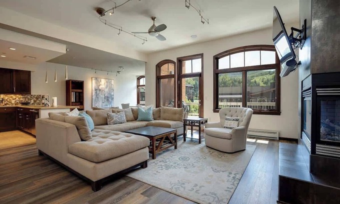 Downtown Steamboat Springs Condo | Sprawling Condo | Central Downtown | Summer A/C