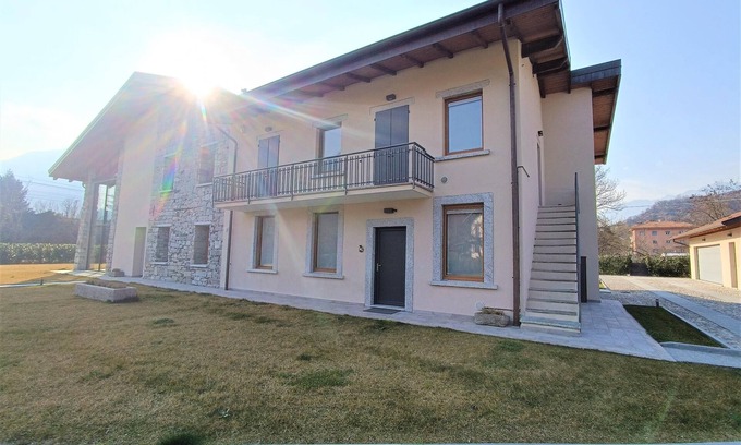 Mergozzo Apartment | Spring Apartment in Mergozzo