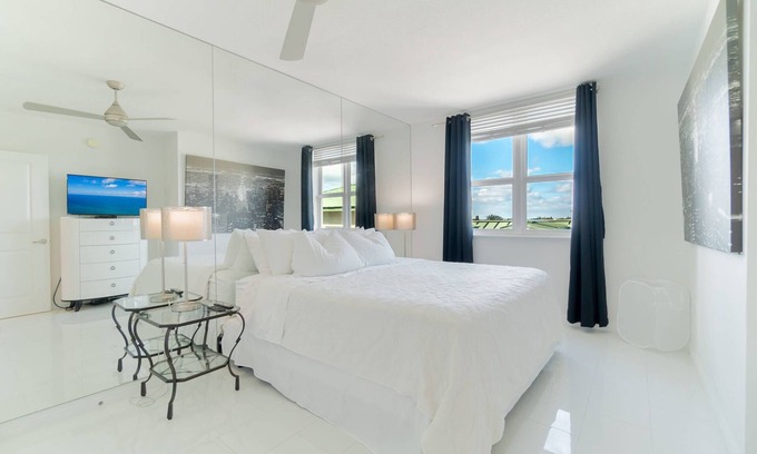 Boynton Beach Condo | Spring Deals! The Boardwalk Suite - Casa Costa 405N, Pools, Jacuzzi, Beach, & Dog Friendly