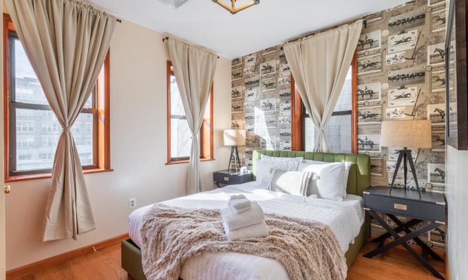 Center City Apartment | Spring Garden near Center City by Sosuite